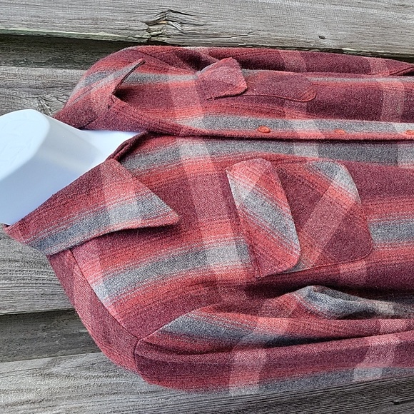 Men's RARE Vintage Wool Blend Flannel Button Down Shirt - Picture 8 of 17